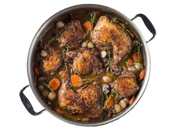 Coq au vin - marinierte Hähnchenoberkeulen in Rotwein geschmort